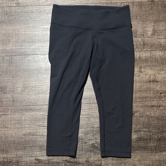 lululemon athletica Pants - Lululemon Athletica Black Cropped Leggings